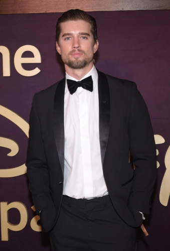 Дрю Ван Экер