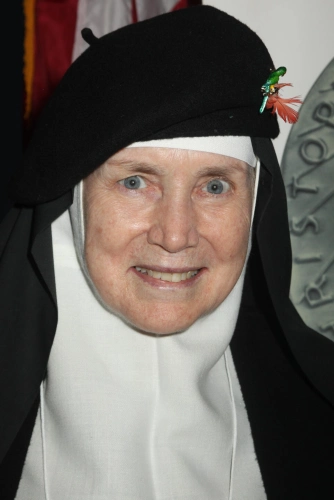 Долорес Харт