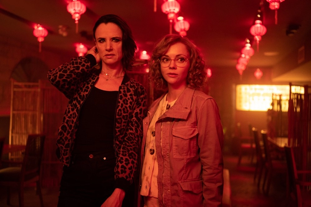 Как работает сериал «Шершни» — пугающая и захватывающая хоррор-драма