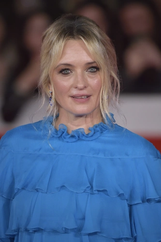 Каролина Крешентини