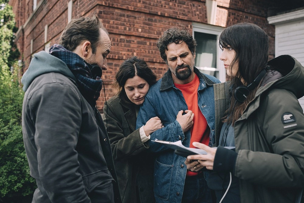 «Не бывает горя без радости»: Интервью с&nbsp;режиссером сериала «Я знаю, что&nbsp;это&nbsp;правда» Дереком Сиенфрэнсом