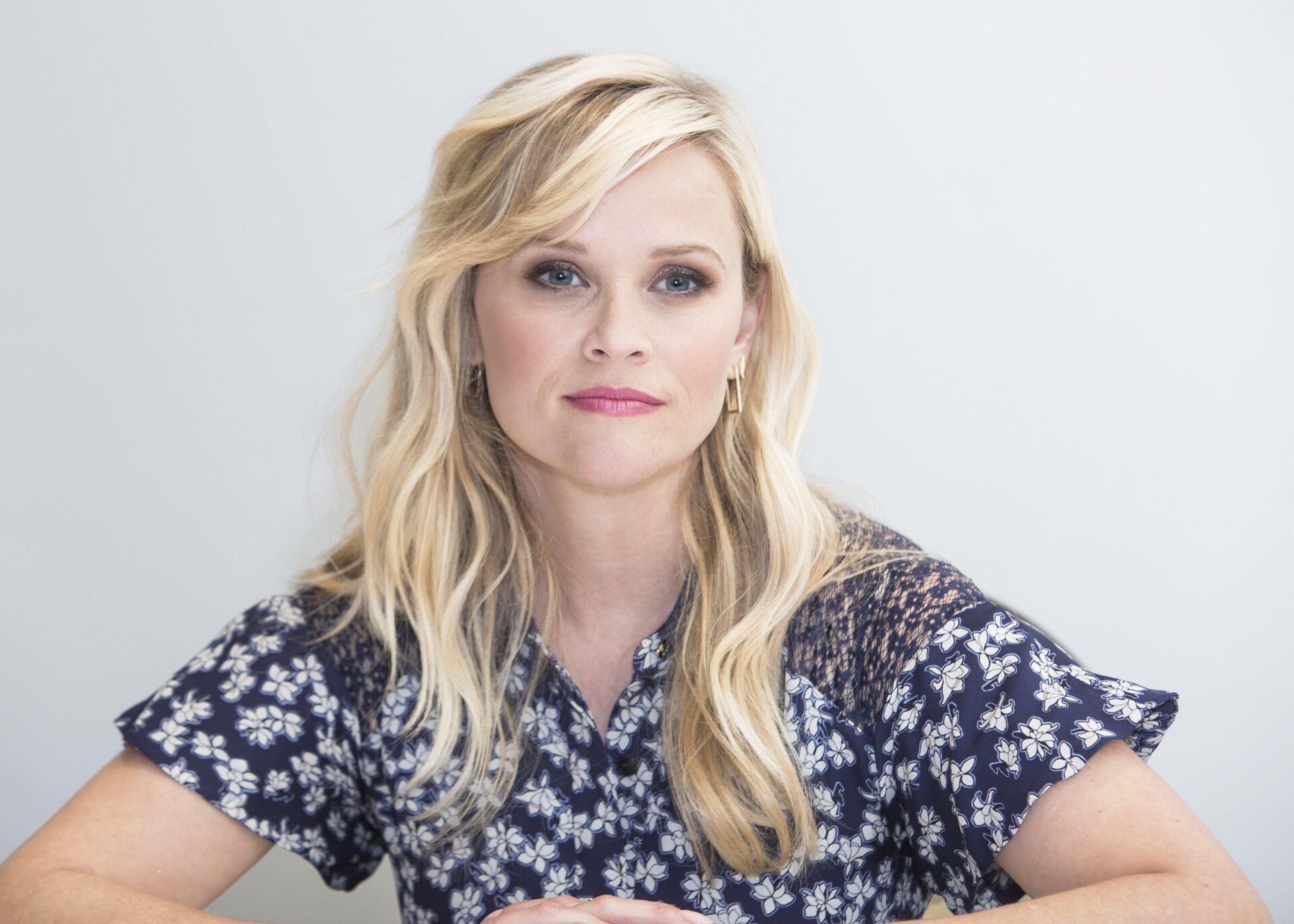 «Я успешна, потому что тревожна»: Риз Уизерспун раскрыла секрет продуктивности